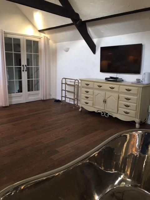 Chez Thomas 7 Route Du Monde Ancien Bed & Breakfast Saint-Georges-D'Aunay Luaran gambar