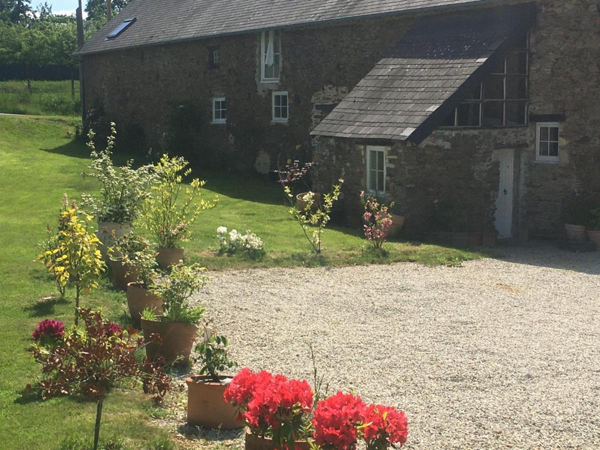 Chez Thomas 7 Route Du Monde Ancien Bed & Breakfast Saint-Georges-D'Aunay Luaran gambar